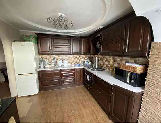 Продаж Квартира 3-кімнатна, 12/16 поверх на Жмаченко, 8 Київ