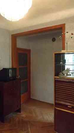 Оренда Квартира 1-кімнатна, 3/5 поверх на Саратовская ул. Київ