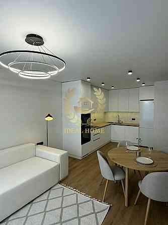 Продаж Квартира 2-кімнатна на Всеволода Змиенко ул., 30 Киев