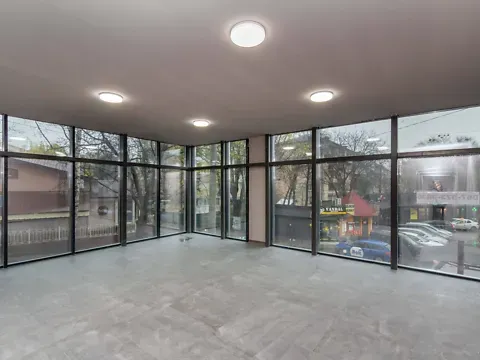 Здається    Чернівці Сергія Скальда (Комарова Володимира) вулиця Чернівці - фото 4