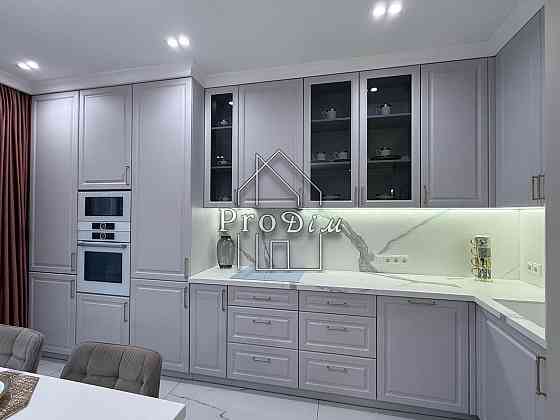 Продаж Будинок 3-кімнатний на Предславинська вул., 42А Київ