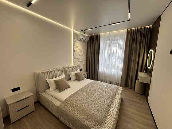 Продаж Квартира 3-кімнатна, 9/10 поверх на Приозерна Івано-Франківськ