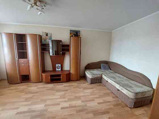 Оренда Квартира 2-кімнатна, 8/9 поверх на Вулиця Героїв полку Азов, 13 Kiev