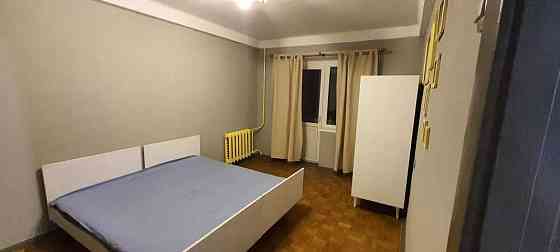 Оренда Квартира 3-кімнатна, 2/9 поверх на ул. Славгородская Киев