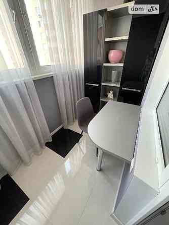 Оренда Квартира 3-кімнатна, 11/22 поверх на ул. Урловская Kiev