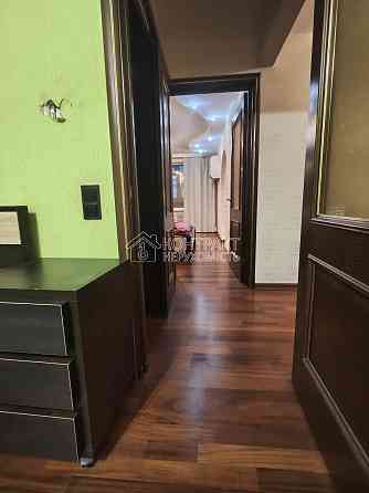 Продаж Квартира 3-кімнатна, 4/12 поверх на вул. Салтівське Харків