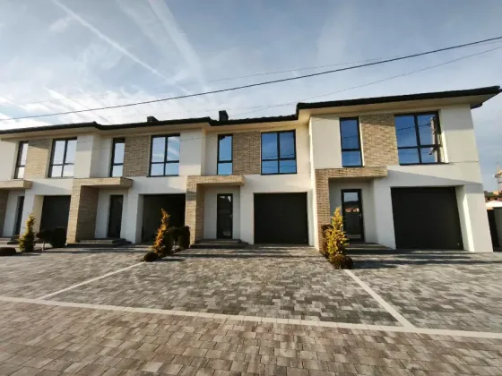 Продаж 2-поверховий Котедж з ділянкою 1.5 сот 120 кв.м 3 кімн. на Дулова Минай