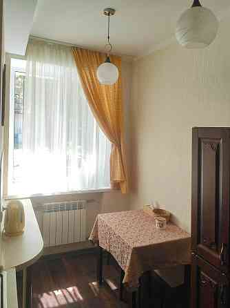 Оренда Квартира 2-кімнатна на Васильковская ул., 27 Київ