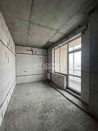 Продаж Квартира 4-кімнатна, 19/20 поверх на вул. Сухумська Харьков