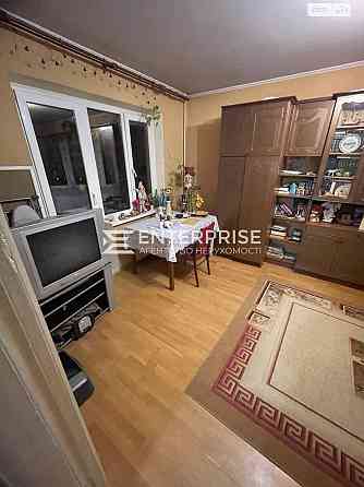 Продаж Квартира 3-кімнатна, 13/16 поверх на вул. Подлесная Київ