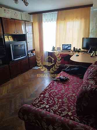 Продаж Квартира 2-кімнатна, 8/9 поверх на Воскресенский пр., 25 Kiev