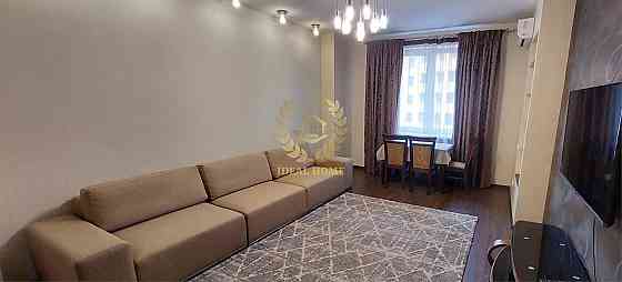 Продаж Квартира 3-кімнатна, 10/12 поверх на Дмитриевская ул., 75 Kiev