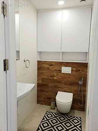 Оренда Будинок 4-кімнатний на вул. Рєпіна Ternopil'