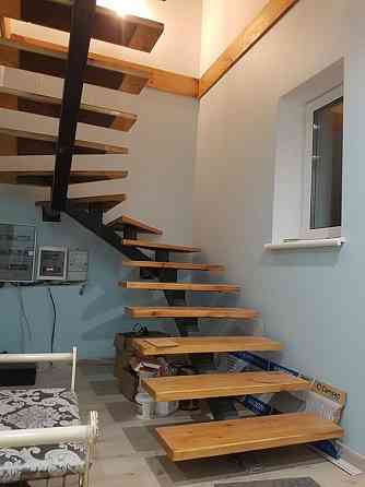 Оренда Квартира 3-кімнатна, 2/2 поверх на Садовая ул., 58а Kiev