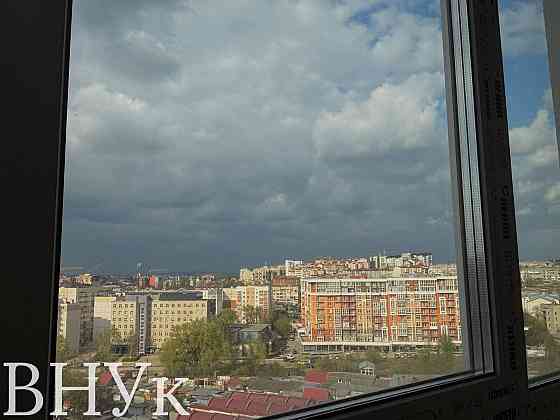 Продаж Квартира 3-кімнатна, 9/10 поверх на Шухевича Чернівці