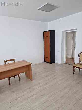 Оренда офісне приміщення на вул. Подільська поверх - 2/3 Ternopil'