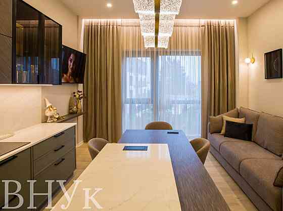 Продаж Квартира 3-кімнатна, 1/3 поверх Ужгород