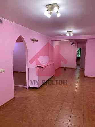 Продаж торгове приміщення на Капушанська поверх - 1/5 Uzhhorod