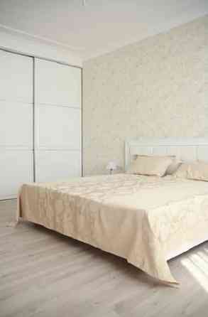 Оренда Квартира 3-кімнатна, 9/23 поверх на Французский б-р, 60б Одесса