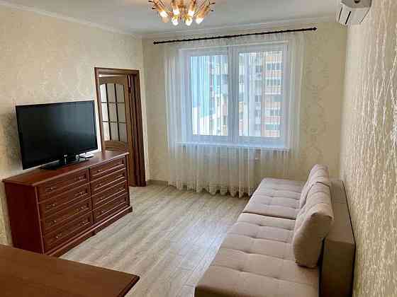 Оренда Квартира 1-кімнатна, 4/17 поверх на ул. Сергея Данченко, 34а Киев