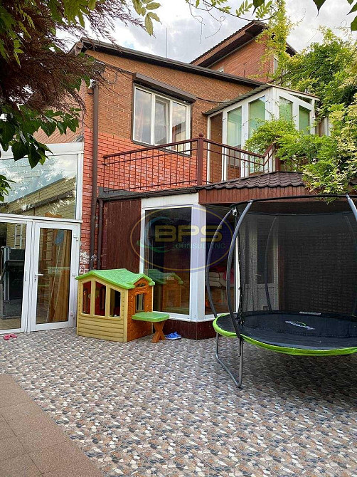 Продаж 3-поверховий Будинок з ділянкою 6.7 сот 272 кв.м 5 кімн. на СОГ Лебедь, 10 лінія вул. Сухий Лиман - фото 1