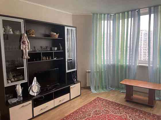 Оренда Квартира 2-кімнатна, 19/21 поверх на ул. Бориса Гмыри Київ