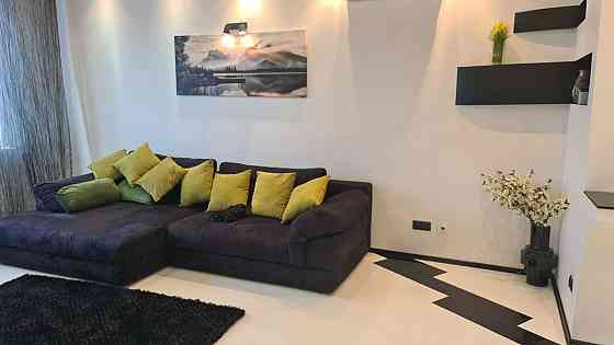 Оренда Квартира 1-кімнатна, 19/20 поверх на ул. Елены Пчилки, 2 Київ