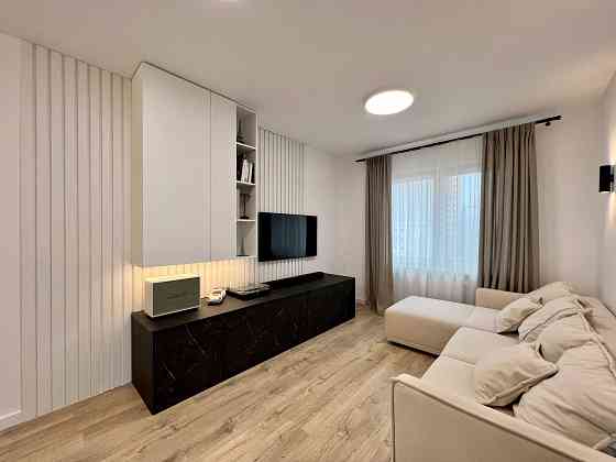 Продаж Квартира 2-кімнатна, 15/25 поверх на Юлії Здановської вул., д. 85Б Київ