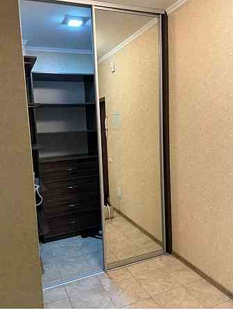 Оренда Квартира 1-кімнатна, 19/25 поверх на Драгоманова, 6/1 Київ