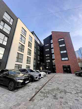 Продаж Квартира 1-кімнатна, 3/5 поверх на Козацька вул., д. 11 Kiev