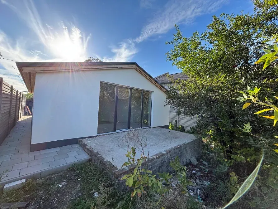 Продаж 1-поверховий Будинок з ділянкою 5 сот 60 кв.м 3 кімн. на центральна Підгородне - фото 1