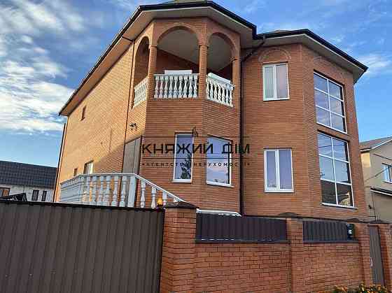 Продаж 3 поверховий будинок м. Бровари КОД 2211777 Бровари