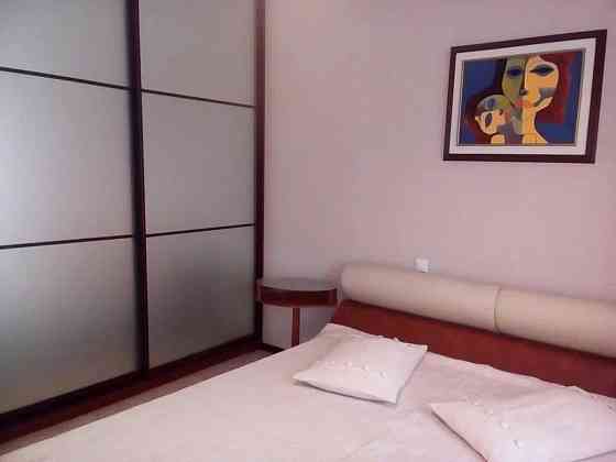 Оренда Квартира 4-кімнатна, 10/18 поверх на Коперника, 12Д Киев