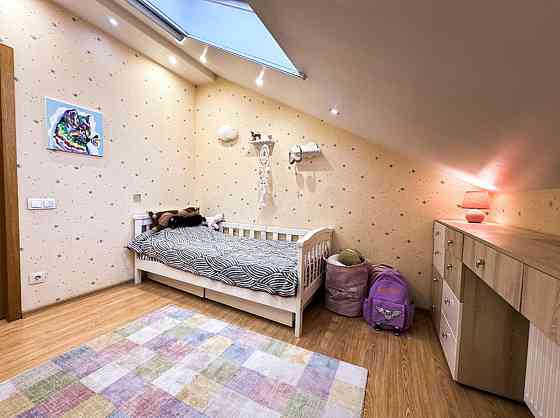 Продаж Квартира 3-кімнатна, 5/6 поверх на Каневская ул., 17 Dnipro