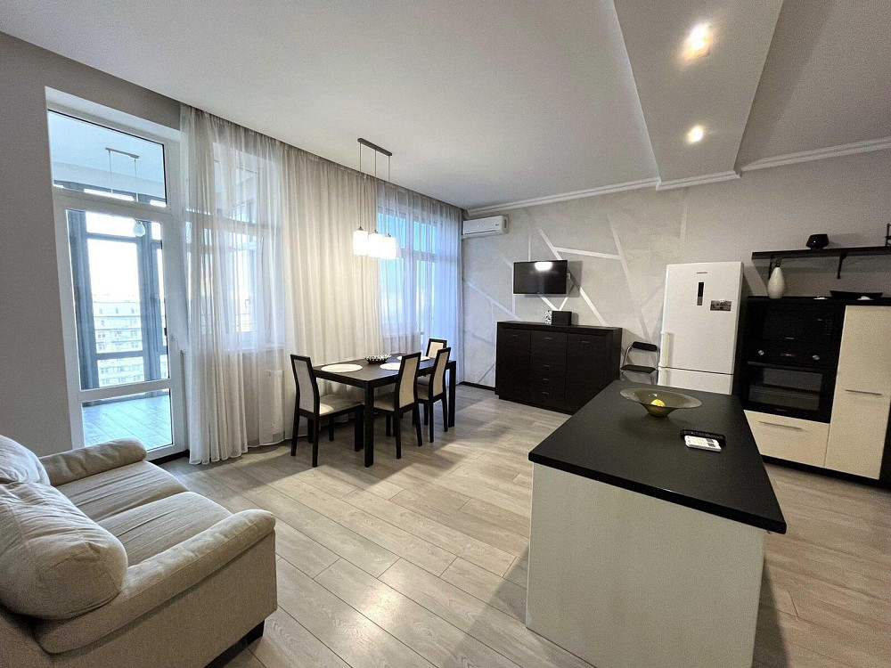 Продаж Квартира 3-кімнатна, 9/23 поверх на Мельникова вул., 18Б Київ - фото 1