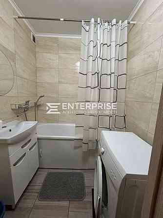 Продаж Квартира 1-кімнатна, 12/15 поверх на вул. Срибнокильская Kiev