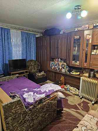 Продаж Квартира 1-кімнатна, 1/5 поверх на Караваева ул., 2 Дніпро