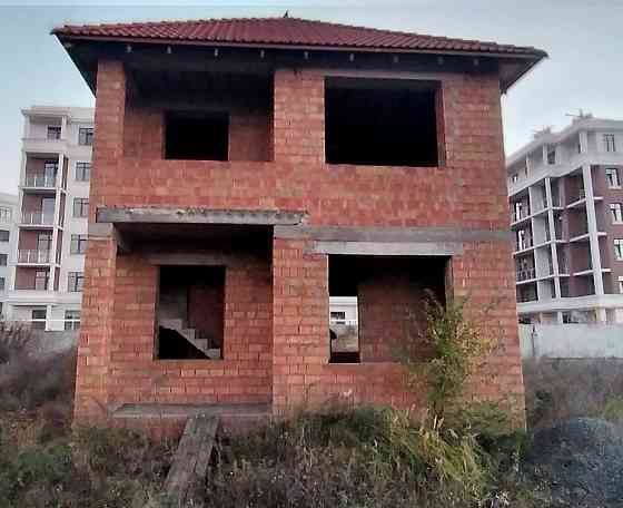 Продам кирпичный дом на 6 сотках земли, ЖМ Парк Совиньон Лиманка