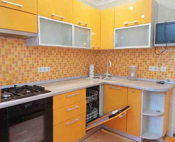 Оренда Квартира 2-кімнатна, 2/9 поверх на Ільєнка, 71 Київ