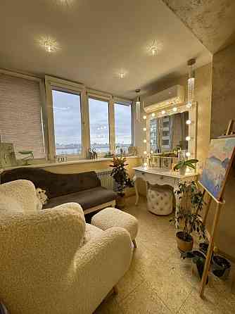 Продаж Квартира 4-кімнатна, 7/9 поверх на Малиновского Маршала ул., 26 Днепр