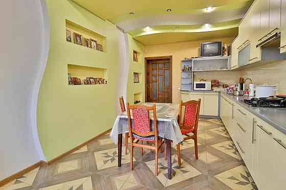 Продаж Квартира на улица Франка Ів 12 Vynnyky