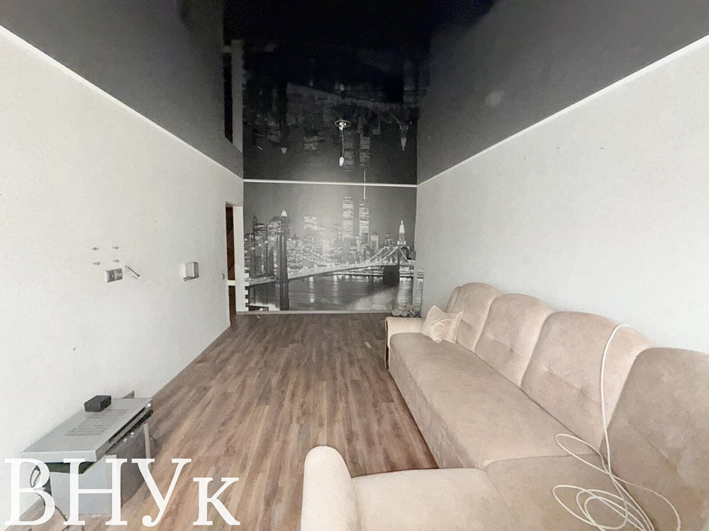 Продаж Квартира 3-кімнатна, 5/5 поверх на Кравчука Луцьк - фото 1