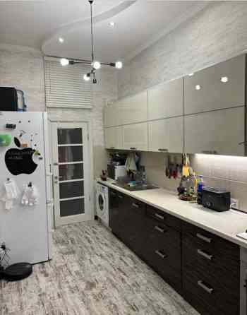 Лродам  2х комнатную квартиру в центре, уютная, светлая, с мебелью и техникой. Одеса