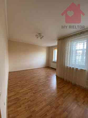 Продаж чотирикімнатної квартири по вул.Володимирська Uzhhorod