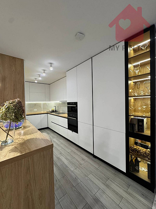 Сучасний будинок з сонячними панелями та гаражем у новому районі. Uzhhorod - photo 3