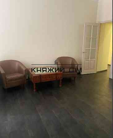 Оренда офісне приміщення на Десятинная ул. поверх - 1/5 Київ