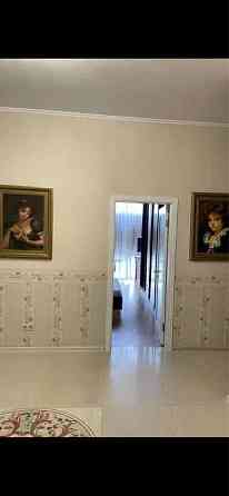 Оренда Квартира 3-кімнатна, 7/24 поверх на пр. Героев Сталинграда Киев