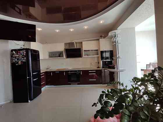 Просторная квартира в новом доме с видом на море Одеса