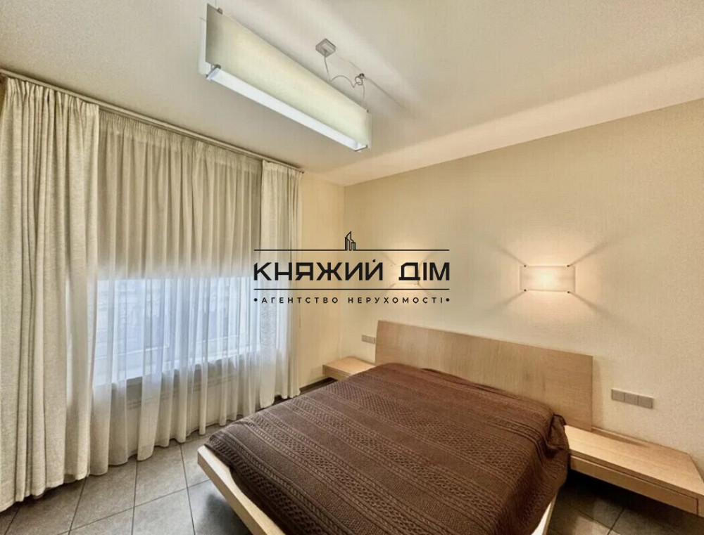 Оренда Квартира 3-кімнатна, 2/4 поверх на Ярославов Вал ул. Київ - фото 1