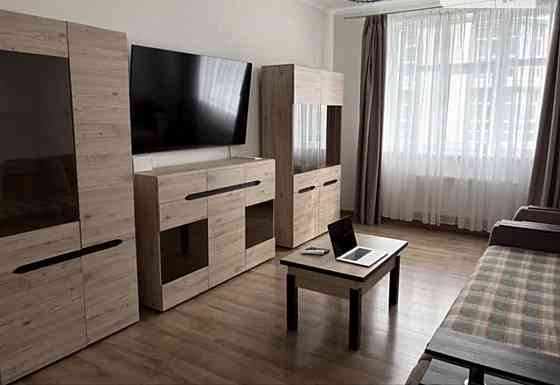 Оренда Квартира 2-кімнатна, 7/14 поверх на Саперне Поле вул., 12 Kiev